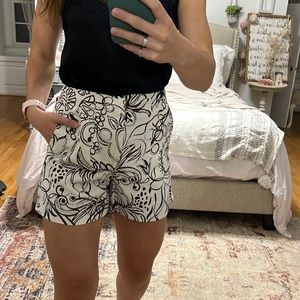 Zara embroidered shorts with pockets size small